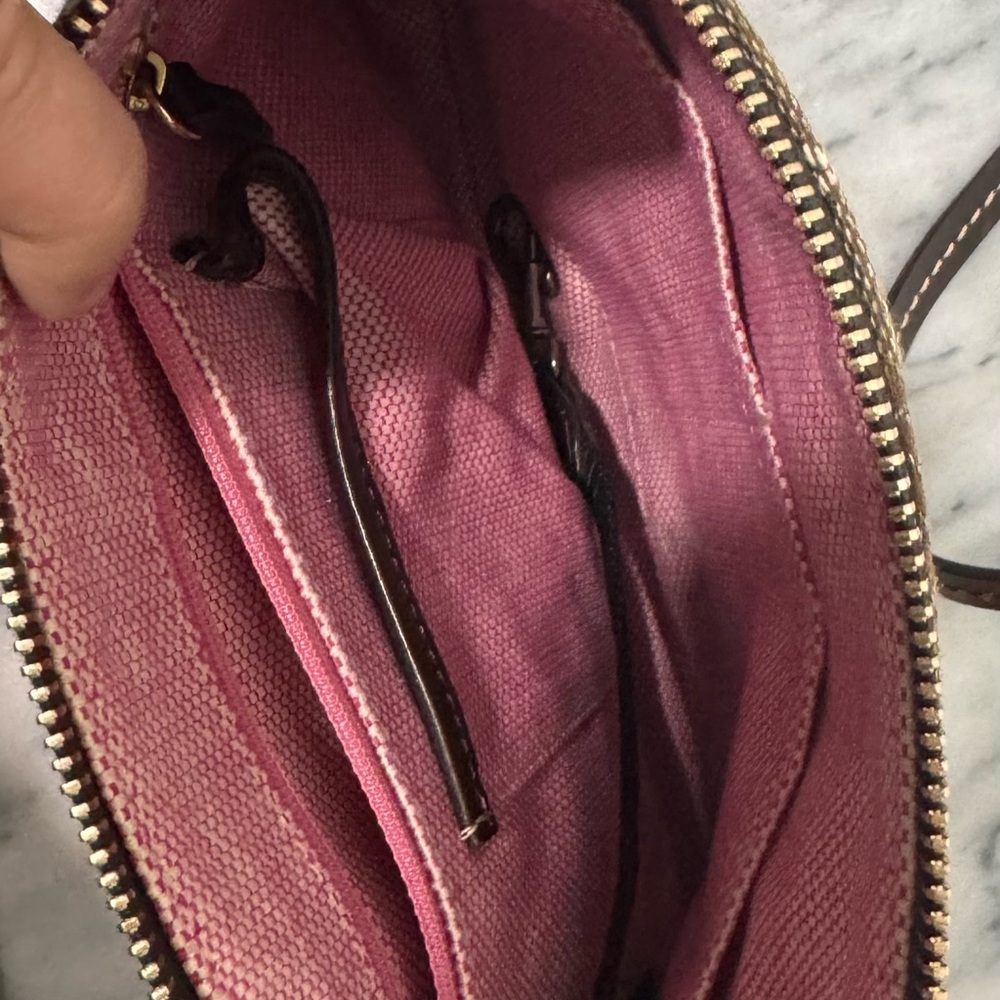 Dooney and Bourke Vintage Monogram Crossbody LNC - Picture 4 of 7